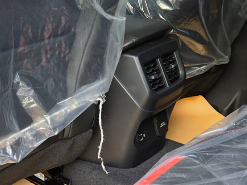 Ford Ranger Raptorម៉ាស៊ូត​ 75,900$