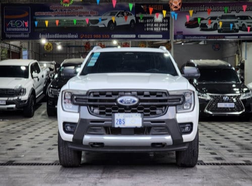 FORD RANGER WILDTRAK 2023 (ថ្មីណាស់ 1មុឺន8ពាន់គីឡូសុីន)