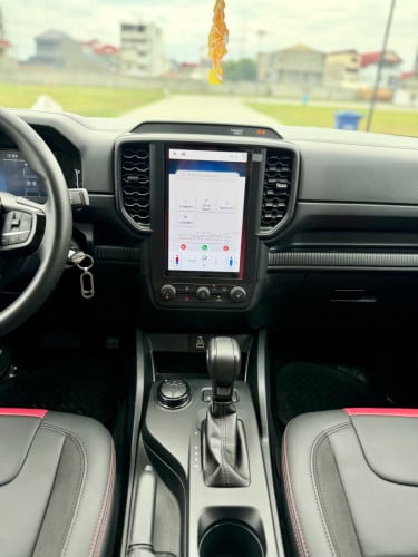 Ford Ranger XL 2025 ទឹកថ្នាំហ្សុីន ទាំងកាង 100% លេងគុជរួល ទ្បើងពូក Raptor រួល