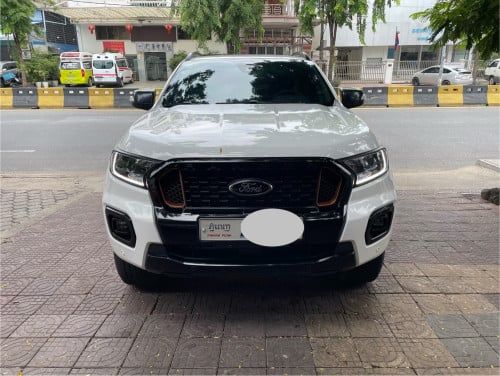 Ford wildtrak ឆ្នាំ2022 BI-Turbo ពីរមុឺនគីឡូសុីន
