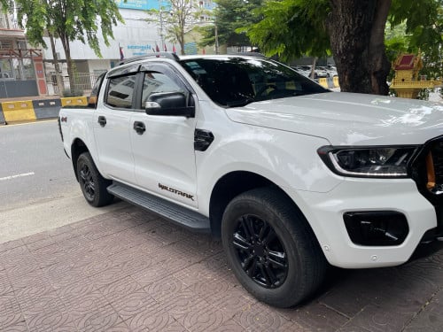 Ford wildtrak ឆ្នាំ2022 BI-Turbo ពីរមុឺនគីឡូសុីន