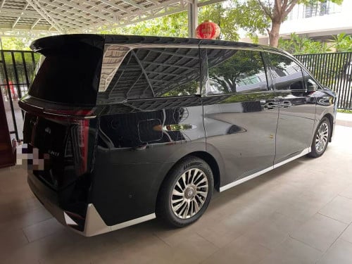 GAC GN8 2025 ឡានក្រុមហ៊ុន