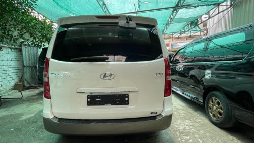 Grand Starex HVX Full option 2011