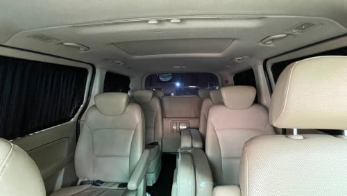 Grand Starex HVX Full option 2011