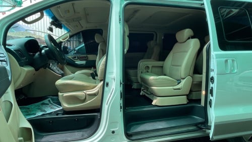 Grand Starex HVX Full option 2011