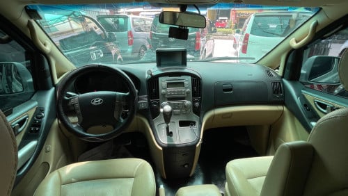 Grand Starex HVX Full option 2011