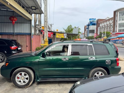 HIGHLANDERឆ្នាំ​  2001​ឡានស្អាត​គ្រឿងក្នុងថ្មី​មិនបុកមិនប៉ះ​