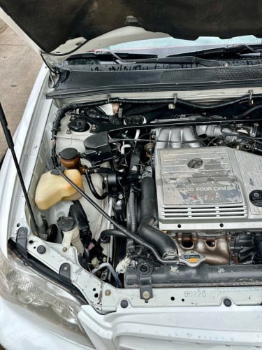 Highlander ឆ្នាំ2001Limited ម៉ាស៊ីន6 ប៉ុង1