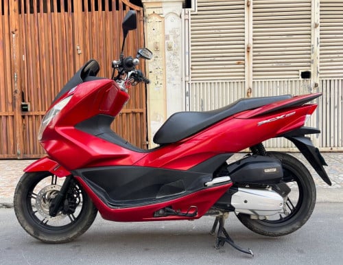 Honda PCX (2015, 150cc, 950$) have all documents