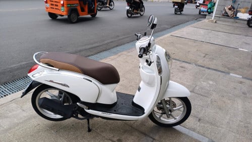 Honda Scoopyi 015