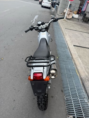 Honda SL
