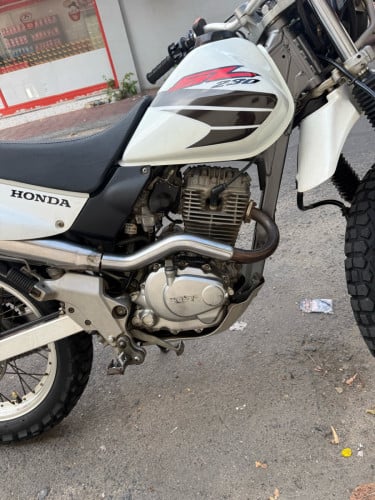 Honda SL 230