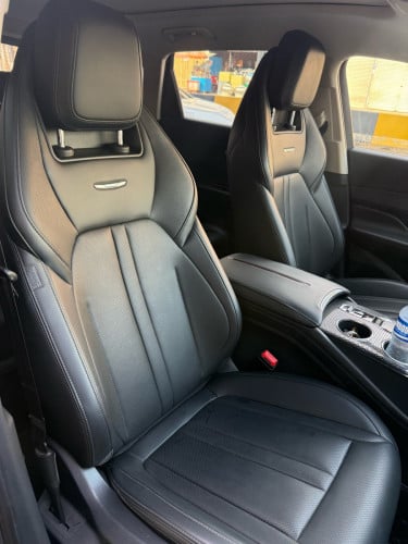 Hongqi HS3 ឡាន ថ្មី ស្អាត ម្ចាស់ ដើម