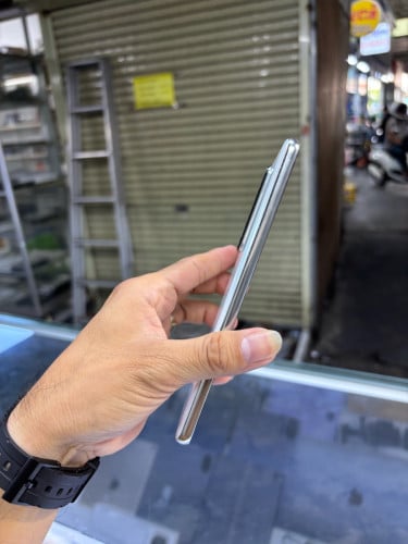 Honor 80GT 256G Ram16G Sim2 CH ម៉ាសុីនសានុំ បែកកញ្ចក់តិច