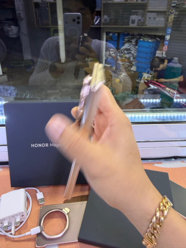 HONOR magic V5 512G/16G ក្រុមហ៊ុន sim2