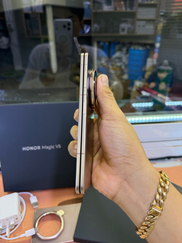 HONOR magic V5 512G/16G ក្រុមហ៊ុន sim2