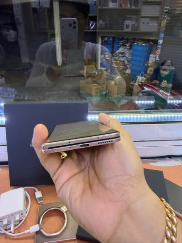 HONOR magic V5 512G/16G ក្រុមហ៊ុន sim2