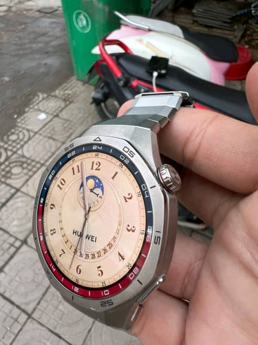 Huawei watch GT5 pro Titanium