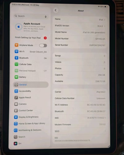 Ipad Air 4 sim+wifi 256G ស្អាត99% ធានាហ្សីនសុំនុំ
