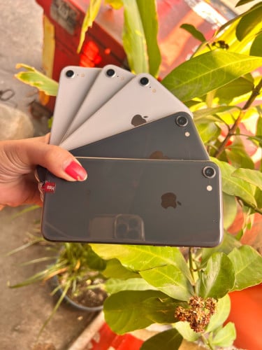 iPhone 11 .128g  215$ស្នុំសុីន