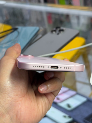 iPhone 15 Plus 256GB Model ZP ( Look like new) 99%