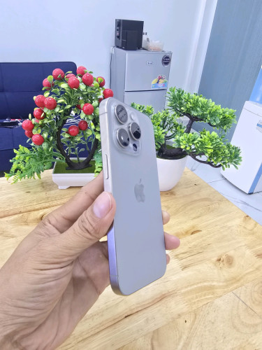 IPHONE 15 PRO 256GB