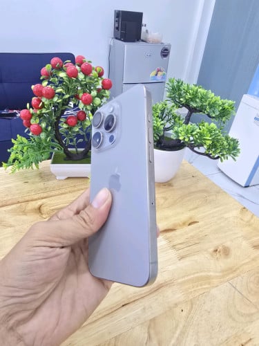IPHONE 15 PRO 256GB