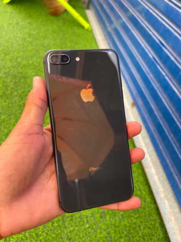 iPhone 8 / 8 Plus