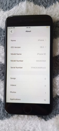 iphone SE 2, 128GB, Black, $50