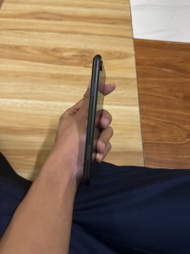 Iphone xr body 98% គុណភាពនៅល្អប្រើ