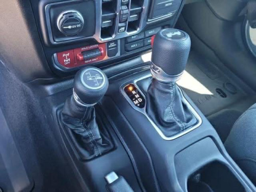 Jeep Wrangler villy ឆ្នាំ2025 plug-in hybrid ប្រើបាន1ពាន់គីឡូម៉ៃជាង ឡានមកដល់ខែ7បើកក់មុនគិតតម្លៃពិសេស