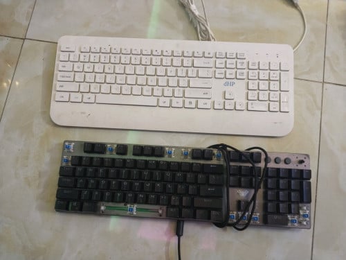 Keyboard មួយទឹក មានភ្លើង RGB (3$ ចុះ)