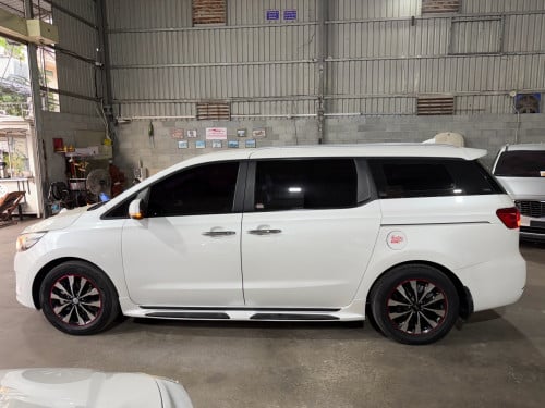 Kia Carnival 2015 7កៅអី