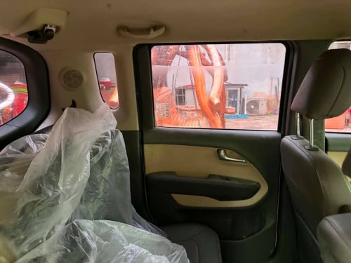 Kia Ray 2014 H/F (ក្រដាសពន្ធ) ឡានមូលស្អាត (សាង 77 / រៀបចំ 83)
