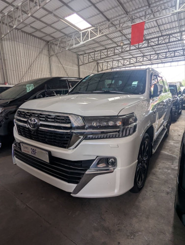 Land Cruiser 2010 V6 សាំង ឡើងគ្រឿងសុីន១០០% ធានាឡានមូល