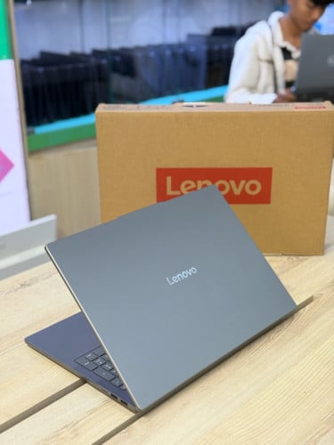 Lenovo Ideapad Slim5 16IRH10 24G-1TB 99%