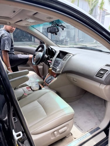 សាងLexus 330ឆ្នាំ04