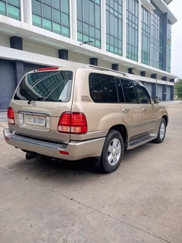 Lexus 470ឆ្នាំ2000ម្ចាសដេីមលក់ដូសារី11000$ចរចារ