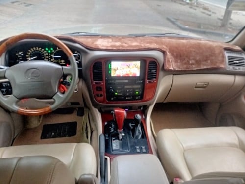 Lexus 470ឆ្នាំ2000ម្ចាសដេីមលក់ដូសារី11000$ចរចារ