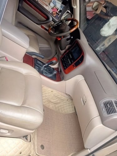 Lexus 470ឆ្នាំ2000ម្ចាសដេីមលក់ដូសារី11000$ចរចារ