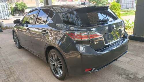 LEXUS  CT200h 2011 F-SPORT