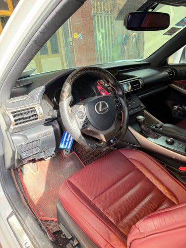 Lexus is200T 2016 F-Sport