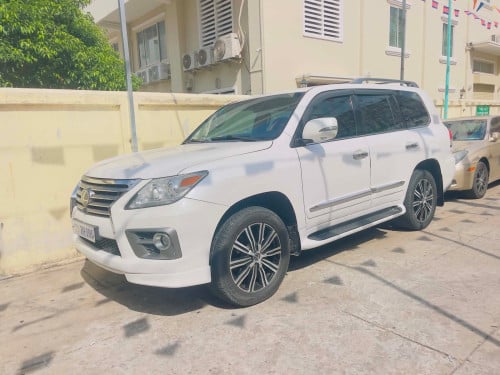 Lexus Lx 570 08 up 15ប្រឡានថ្មីខ្លាញ់គោមួយទឹក