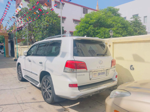 Lexus Lx 570 08 up 15ប្រឡានថ្មីខ្លាញ់គោមួយទឹក