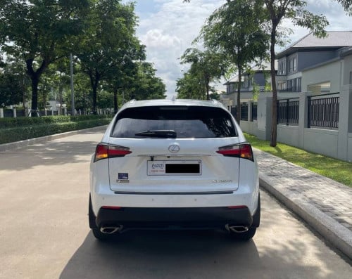 Lexus Nx200t 2015 Fsport ក្នុងឈឺរី
