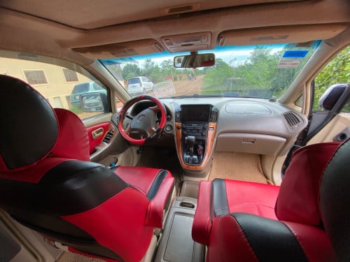 Lexus RX300 ឆ្នាំ2000 ប៉ុង1