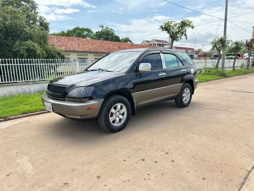 Lexus RX300 ឆ្នាំ2000 ប៉ុង1