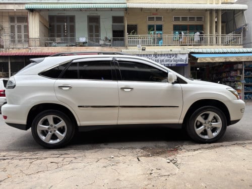 LEXUS RX330 (2004) H-Full ពណ៍ស ម្ចាស់ដេីមទី1 កៅអីចុចសងខាង (ប៉ុង1) ទឹកថ្នាំសុីន90%