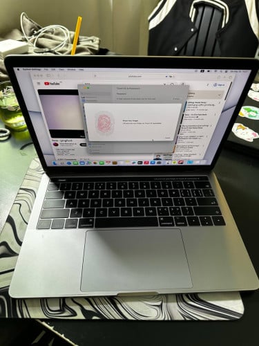 Macbook Pro 2017 Touch Bar