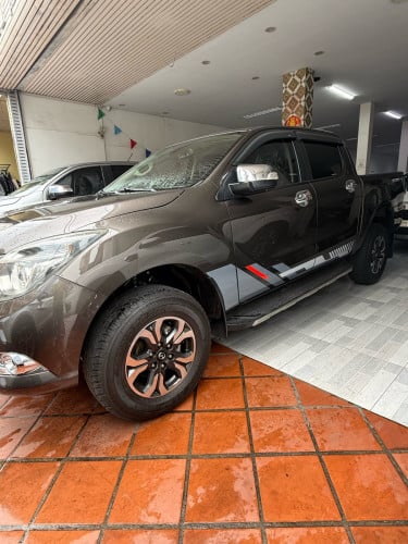 Mazda Bt50 2019ម៉ាសុីនធំថ្នាំសុីន១ជុំឡានថ្មី3.2កាប់ពីតាស់